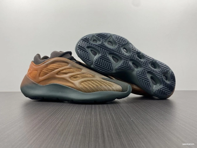 700 Boost Yeezy V3 GY4109 Adidas Copfade 0712